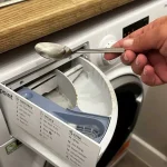 Here Is Why Everyone Should Be Placing Garlic In The Toilet!